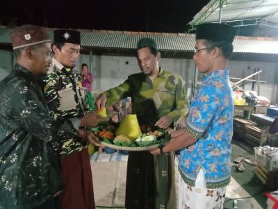 TAHLIL BERSAMA PEMBUKAAN PASAR BARU DI AREA MAKAM SYEKH ANOM SIDAKARSA