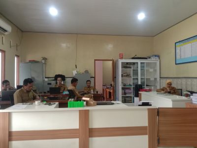 RAPAT INTERN KADES & PERANGKAT DESA